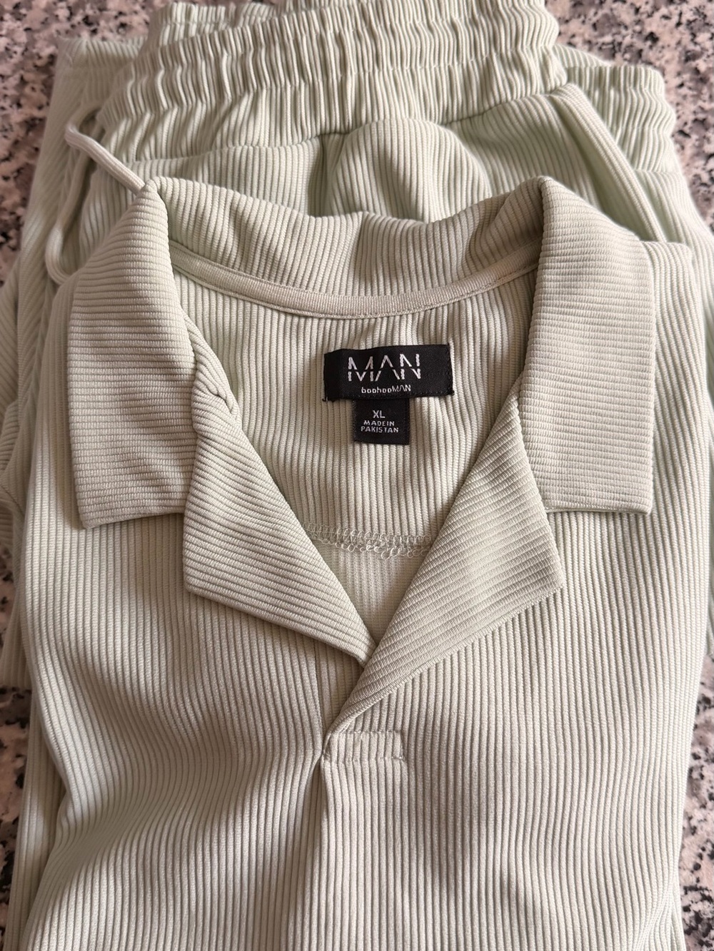 BoohooMAN Ribbed Polo Shirt in Light Sage